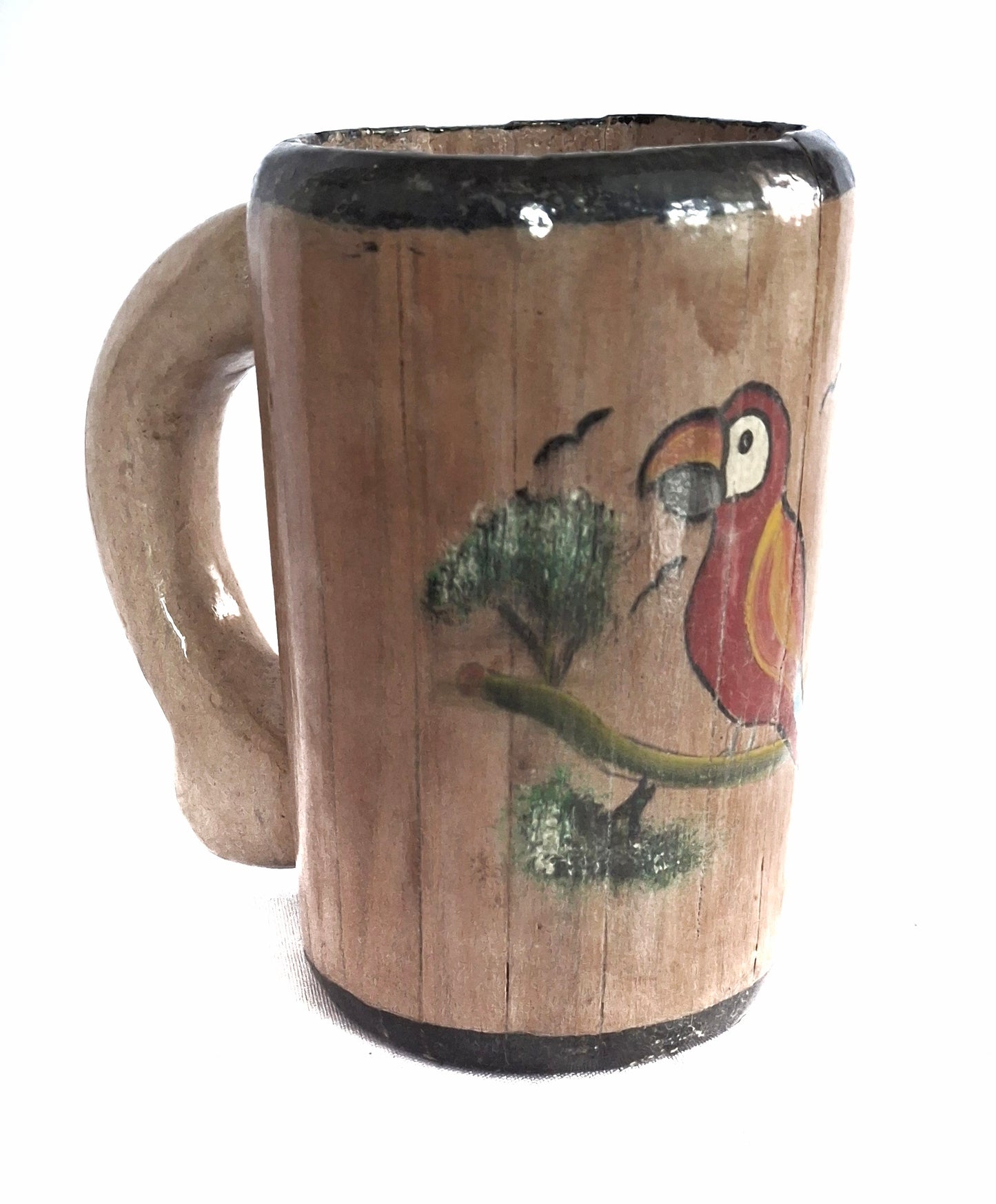 Jarra de madera con lapa roja pintada a mano