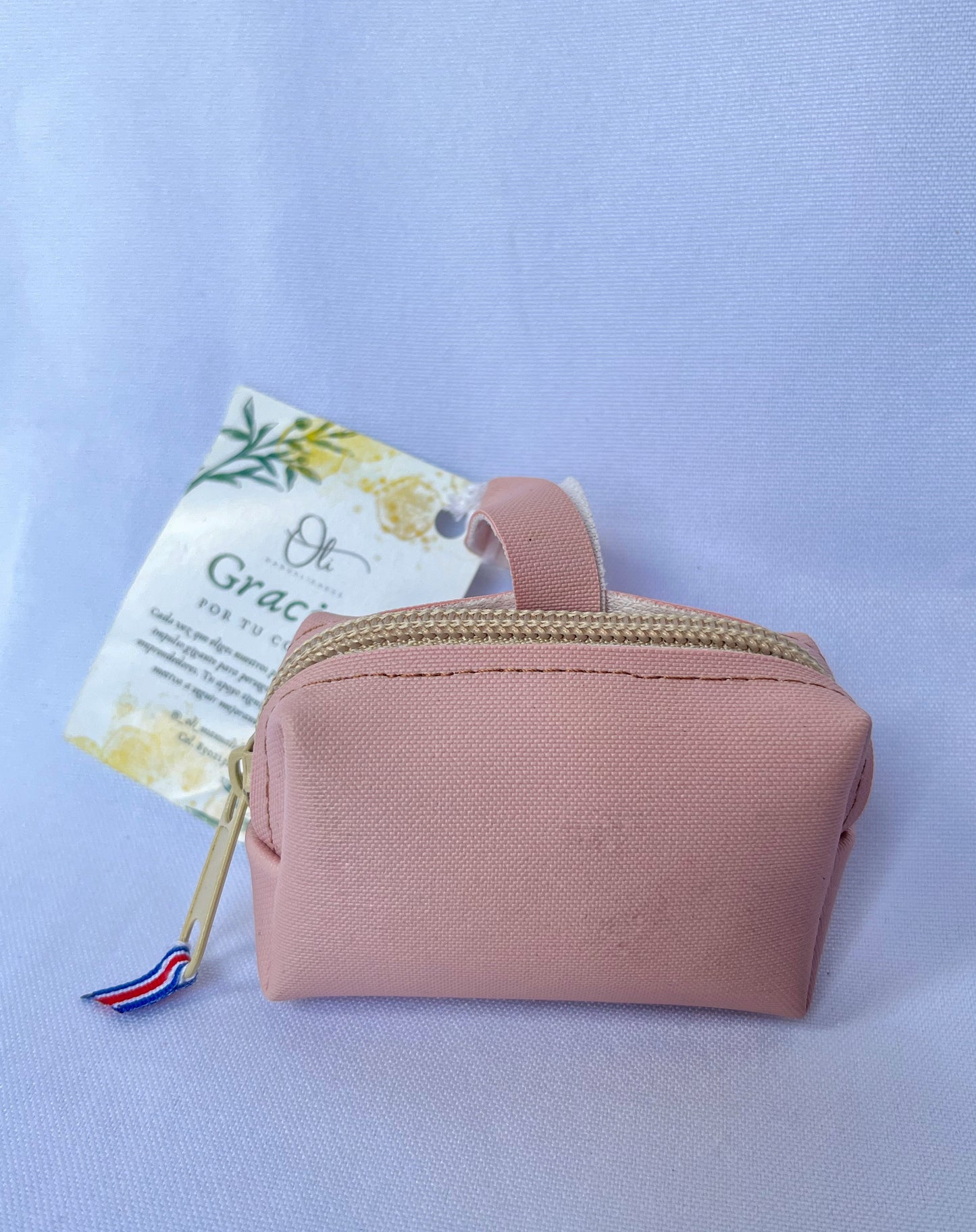 Monedero pequeño de color rosa