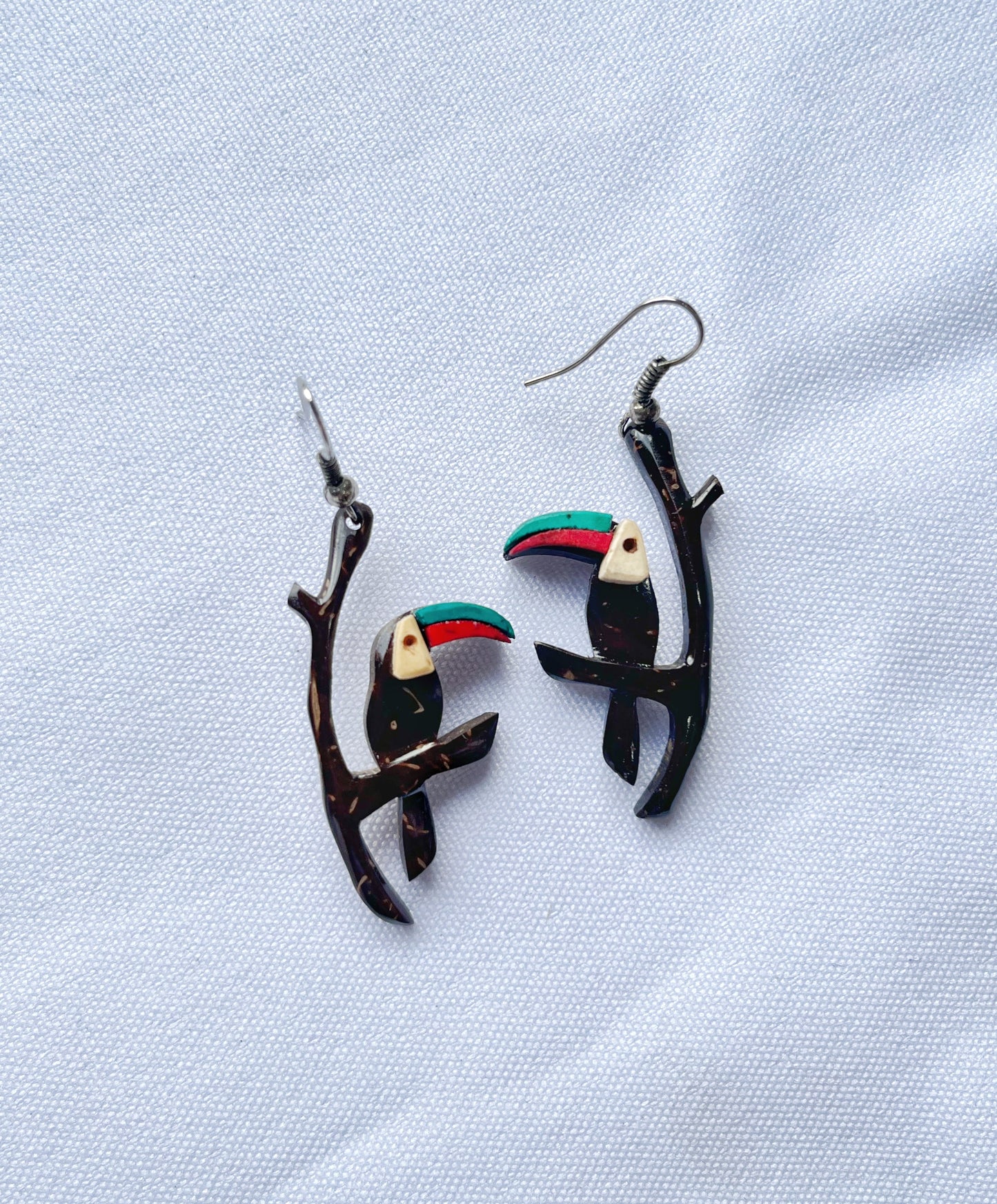 Aretes de coco tucán