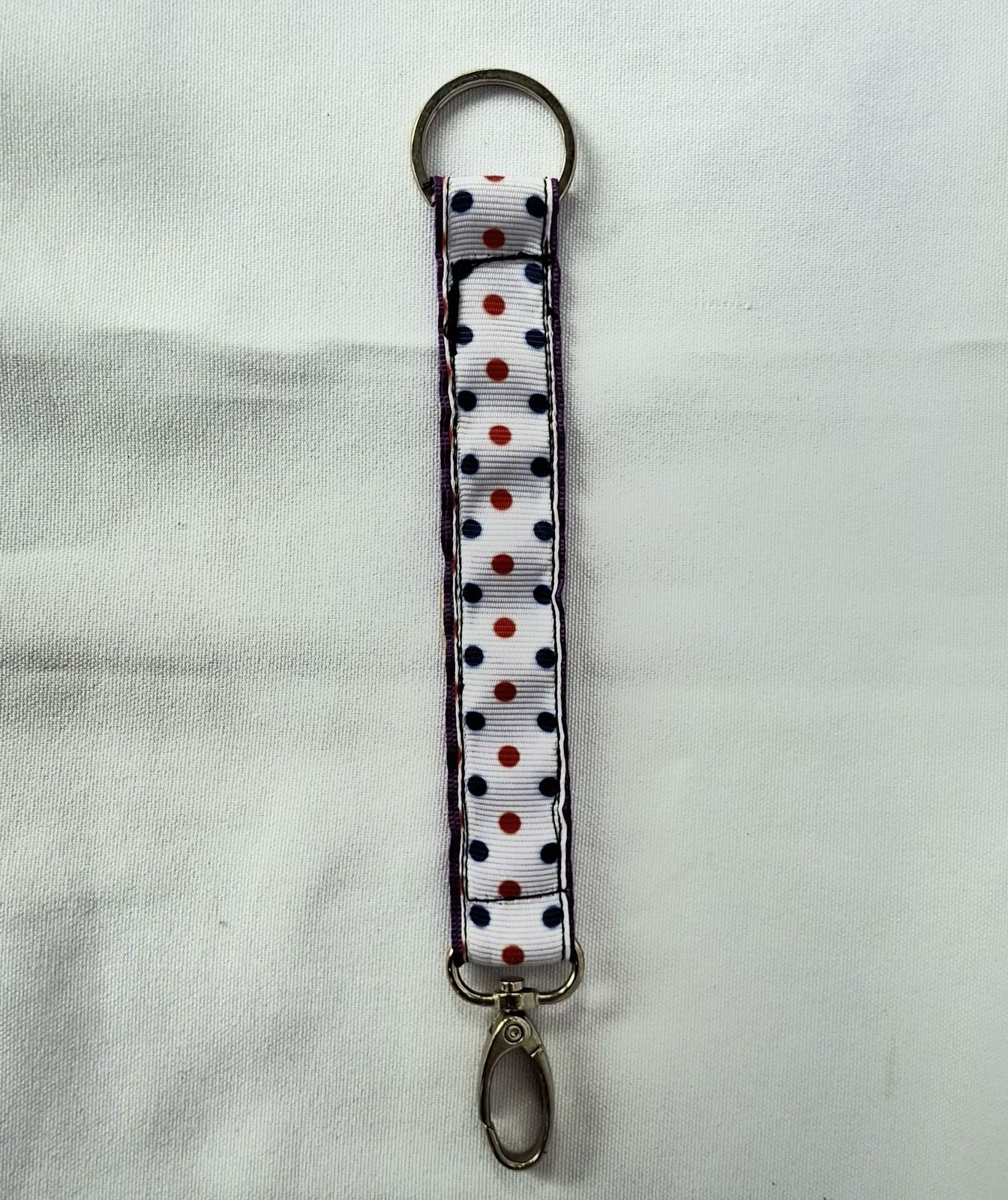 Llavero típico de puntitos