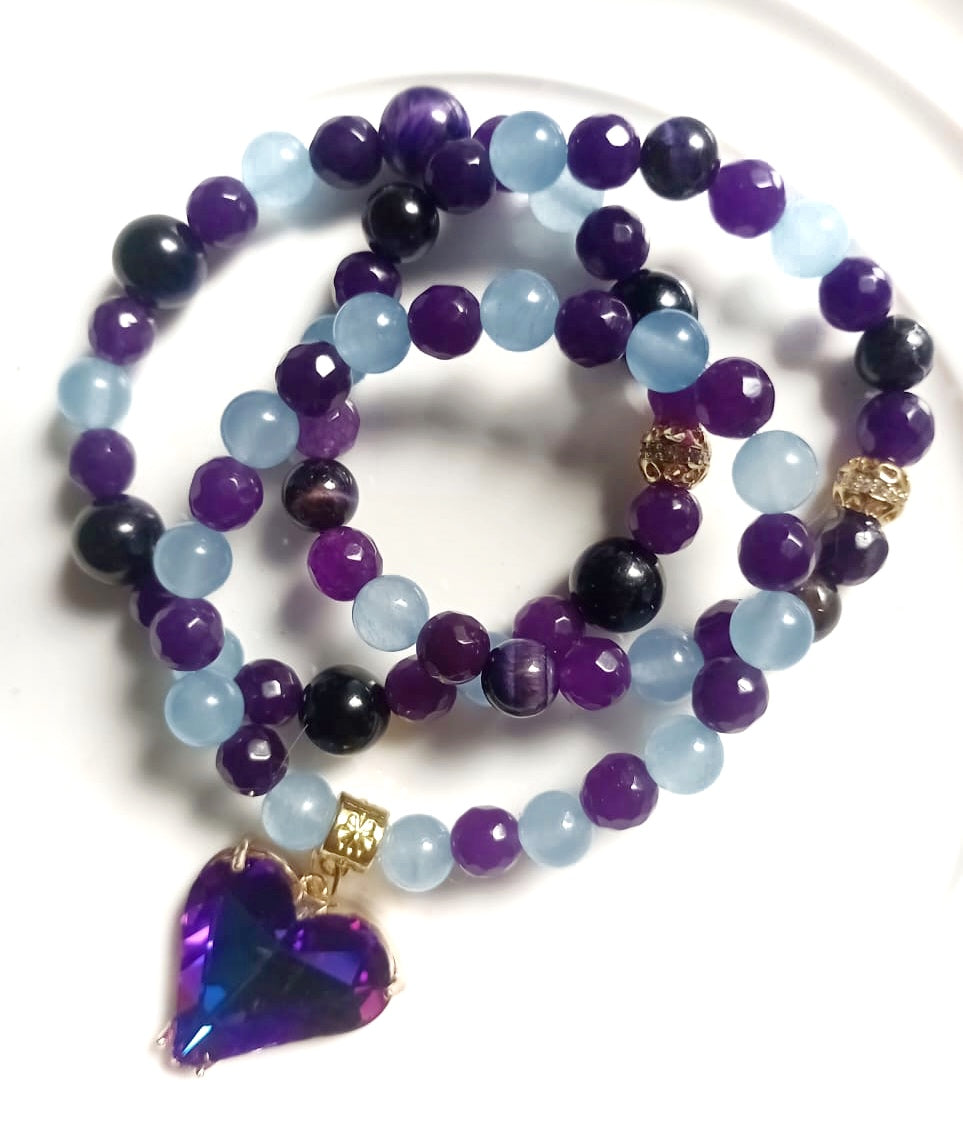 Collar de amatistas con cristal en forma de corazón