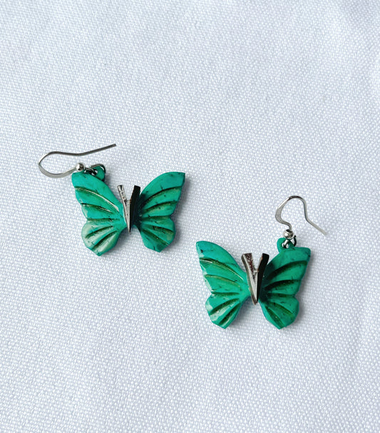 Aretes de coco en forma de mariposa color verde