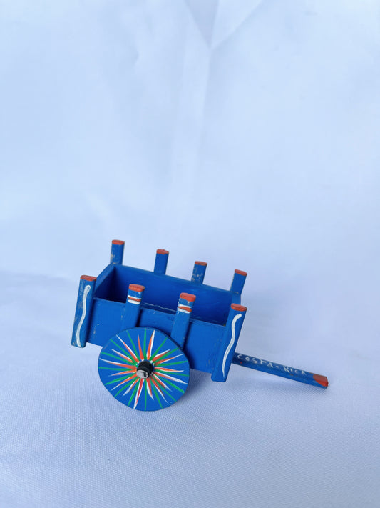 Carreta típica azul