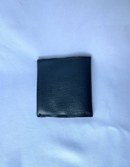 Tarjetero / monedero de vinil color negro