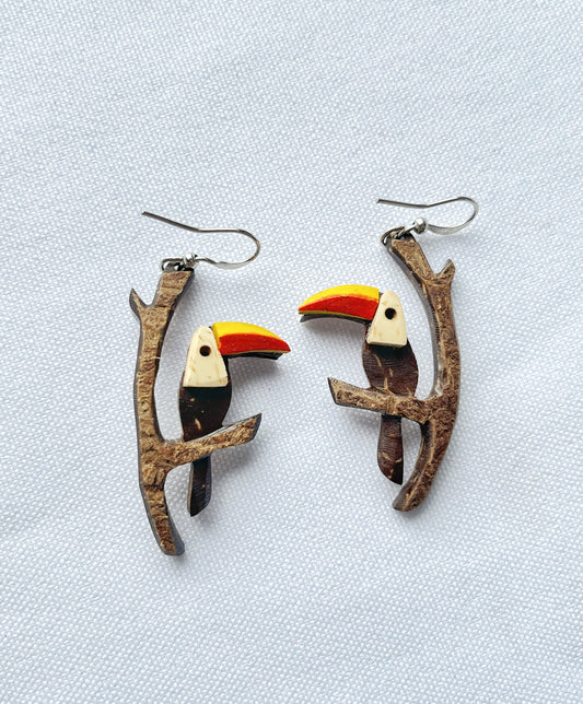 Aretes de coco tucán