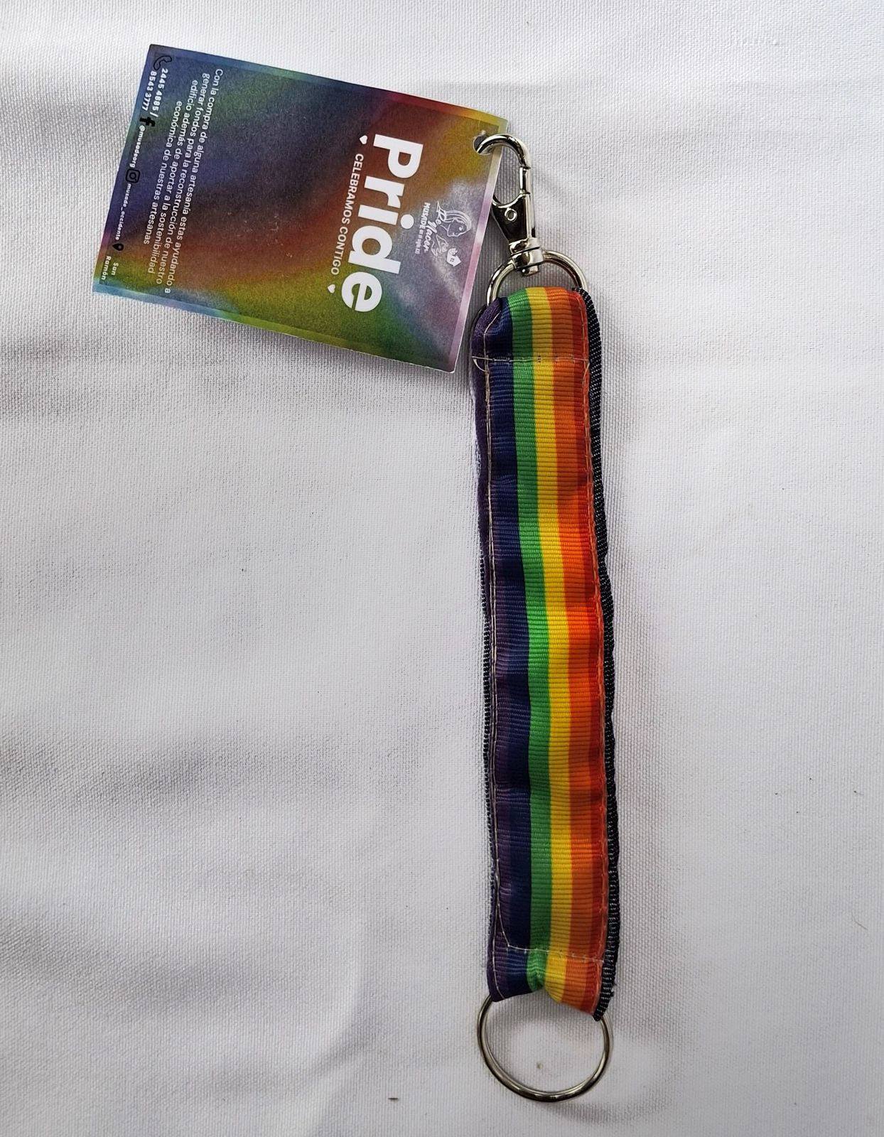Llavero Pride Bandera – REMOC