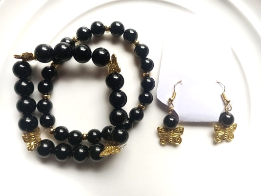 Juego de aretes y pulseras es en obsidiana y hematita